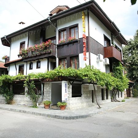 Oazis Family Hotel โลเวช ภายนอก รูปภาพ