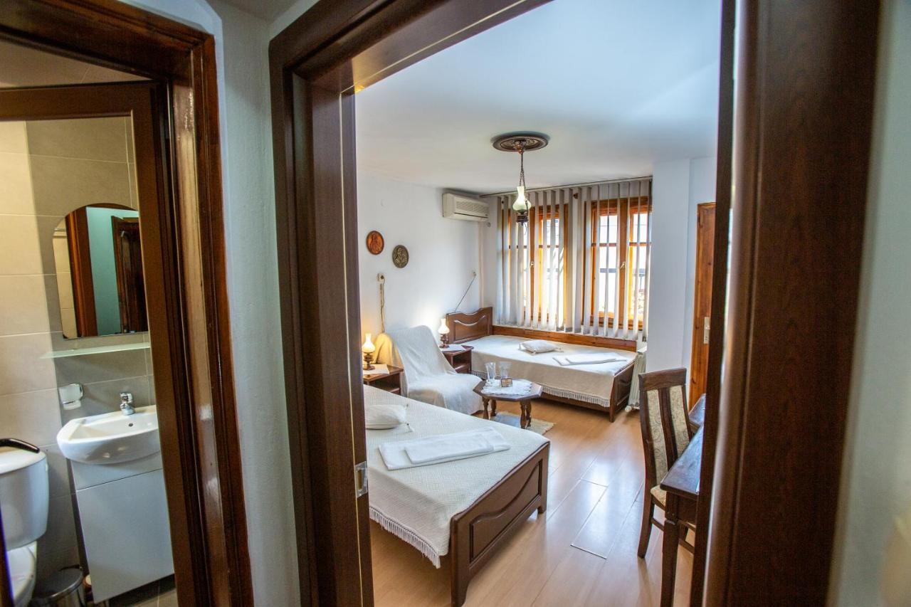 Oazis Family Hotel โลเวช ภายนอก รูปภาพ