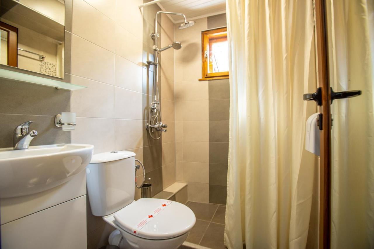 Oazis Family Hotel โลเวช ภายนอก รูปภาพ